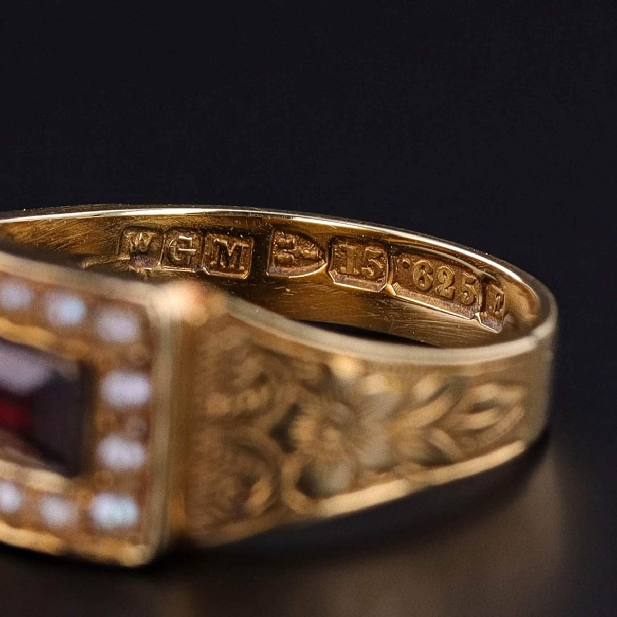 Victorian Garnet and Pearl Ring of 15k Gold - Trademark Antiques