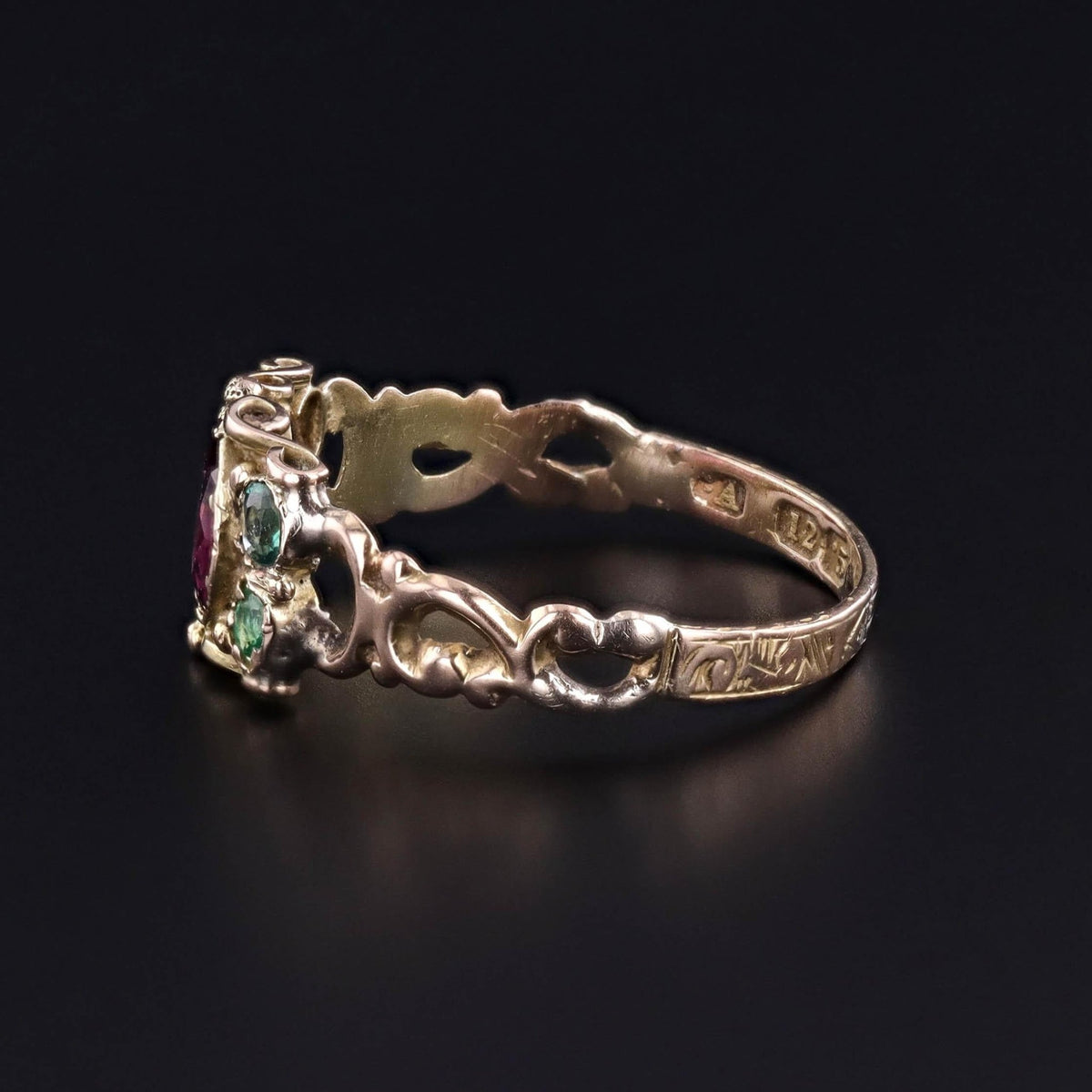Victorian Garnet Ring of 12k Gold - Trademark Antiques