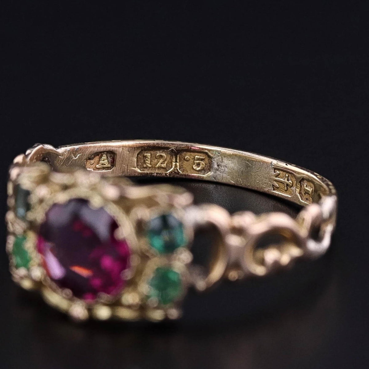 Victorian Garnet Ring of 12k Gold - Trademark Antiques