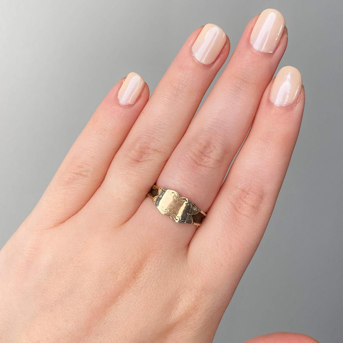 Victorian Hairwork Ring of 10k Gold - Trademark Antiques