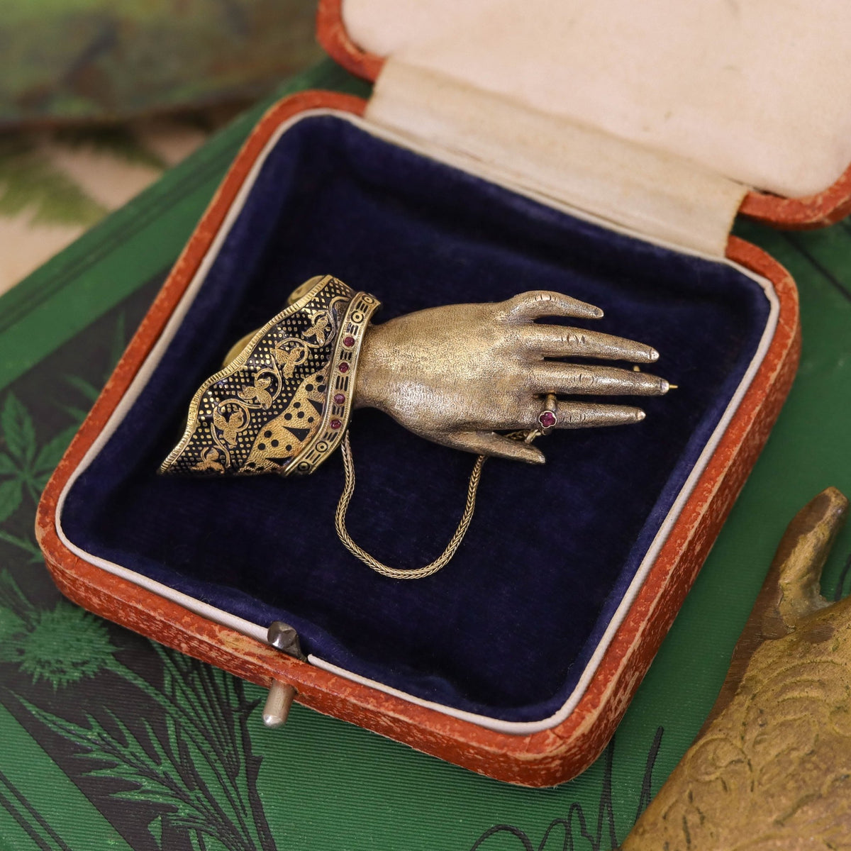 Victorian Hand Brooch of 14k Gold - Trademark Antiques