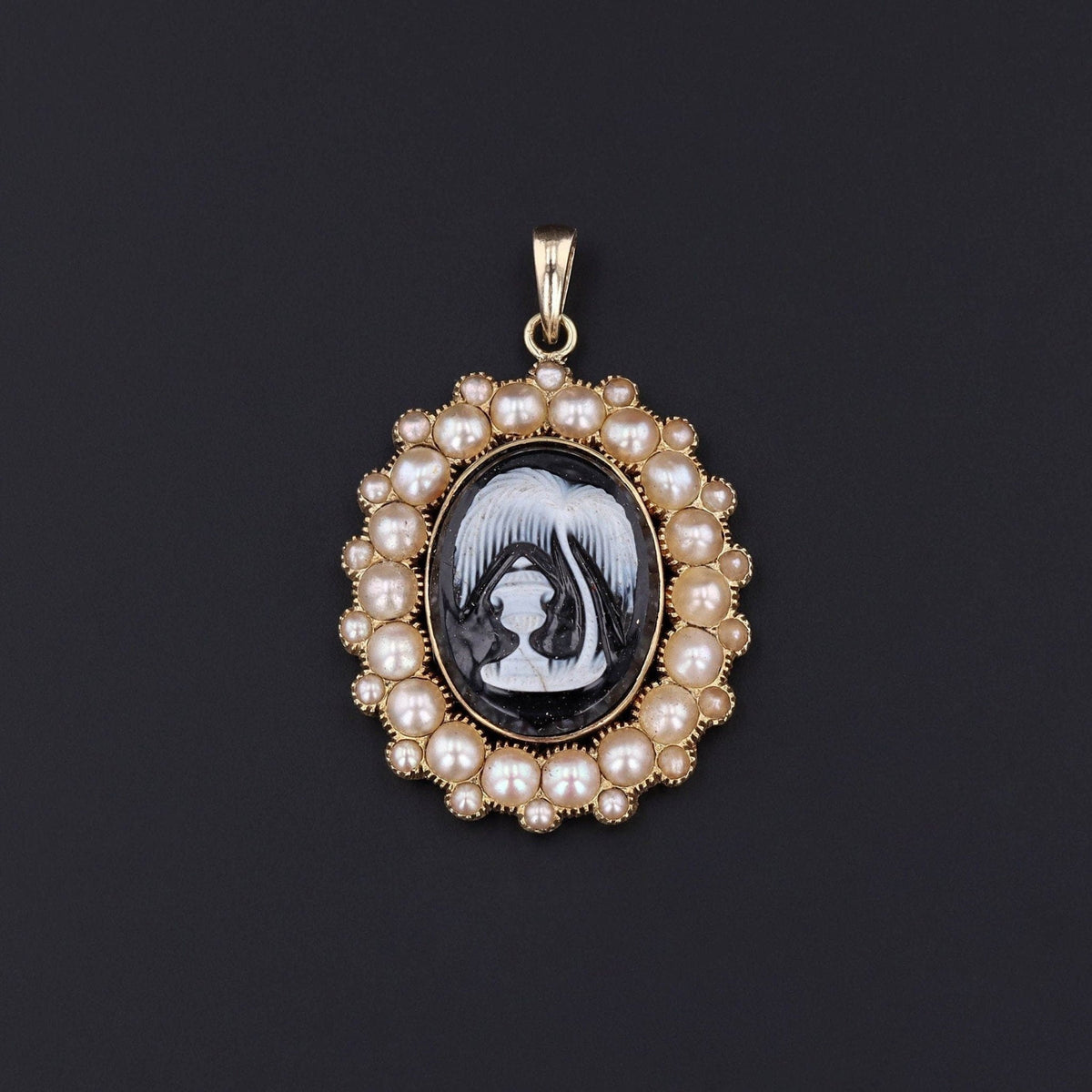 Victorian Mourning Pendant of 14k Gold - Trademark Antiques