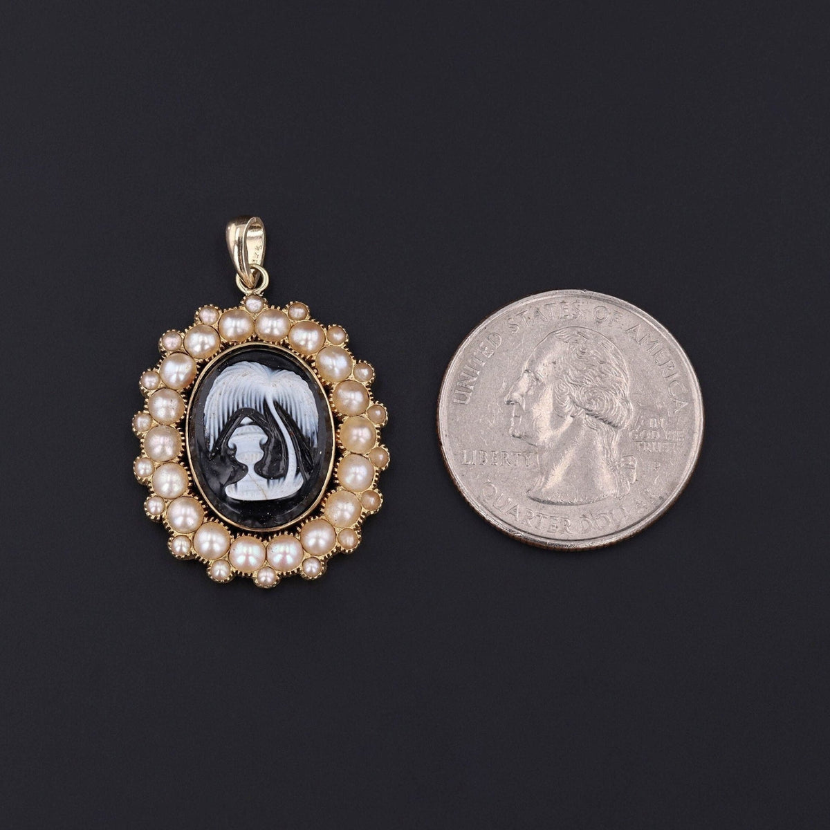 Victorian Mourning Pendant of 14k Gold - Trademark Antiques