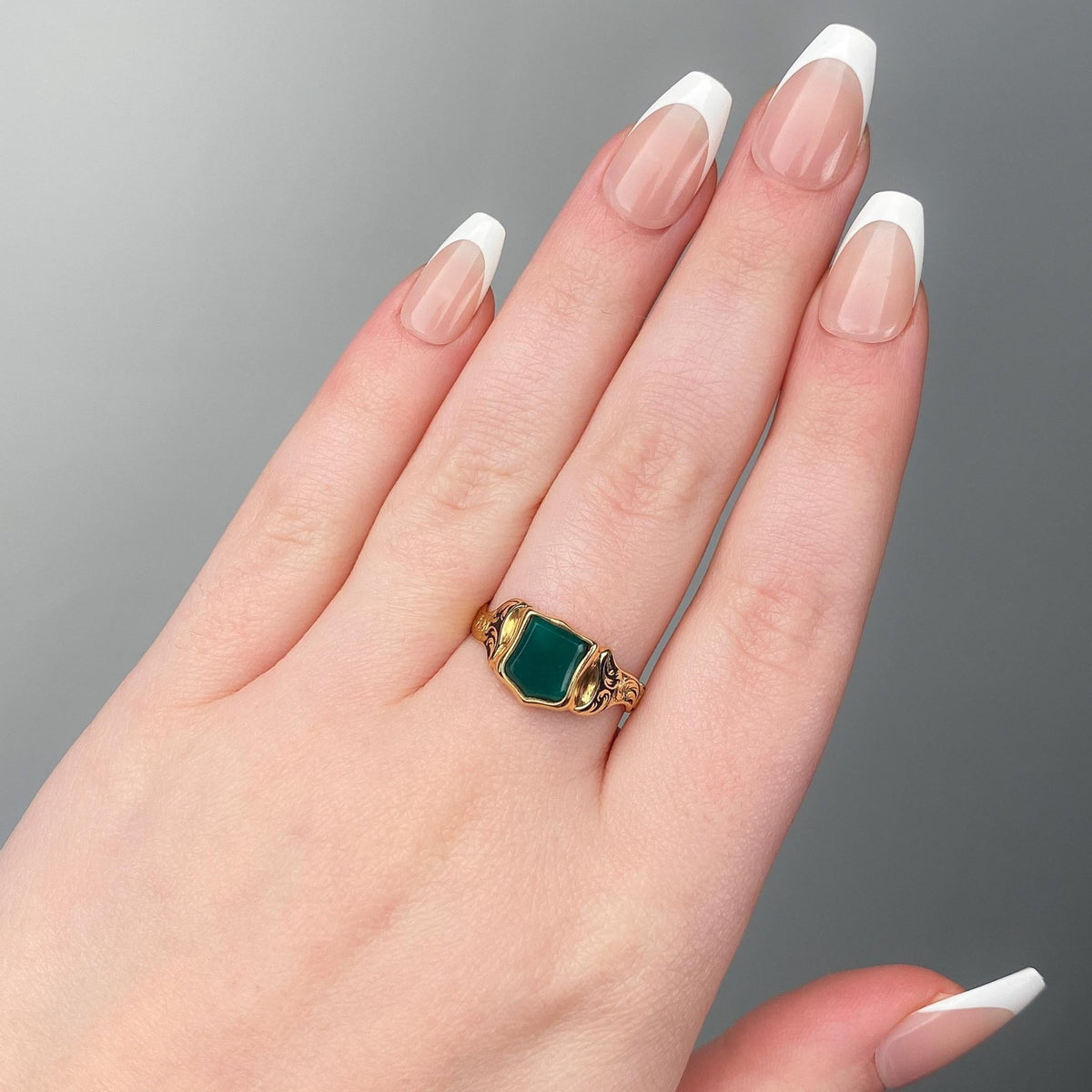 Victorian Mourning Ring of 18k Gold - Trademark Antiques