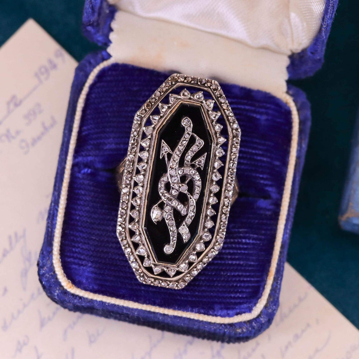 Victorian Onyx and Diamond Ring of 9k and 15k Gold - Trademark Antiques