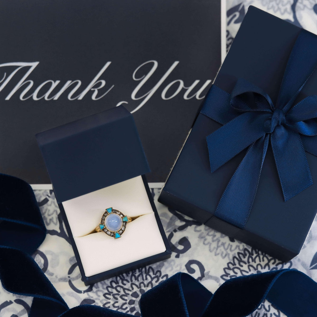 Victorian Sapphire and Diamond Navette Ring of 18k Gold - Trademark Antiques