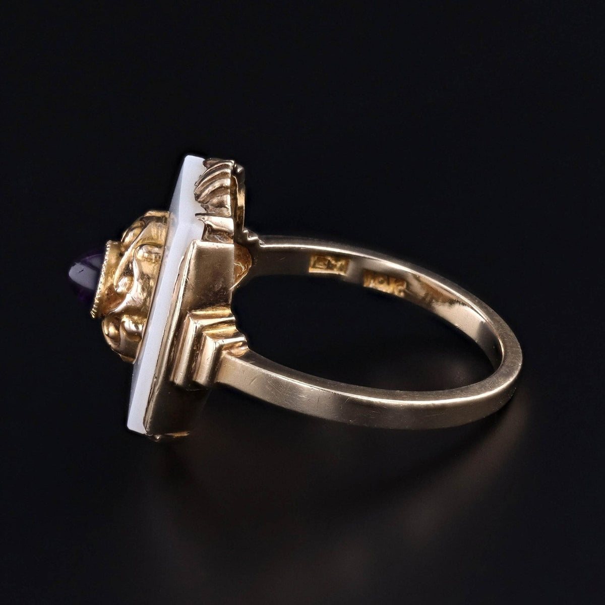 Vintage Amethyst and Agate Ring of 10k Gold - Trademark Antiques