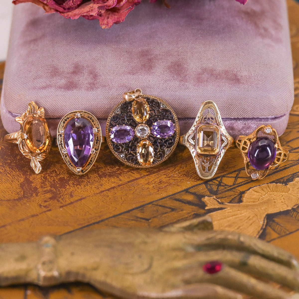 Vintage Amethyst &amp; Diamond Ring of 18k Gold - Trademark Antiques