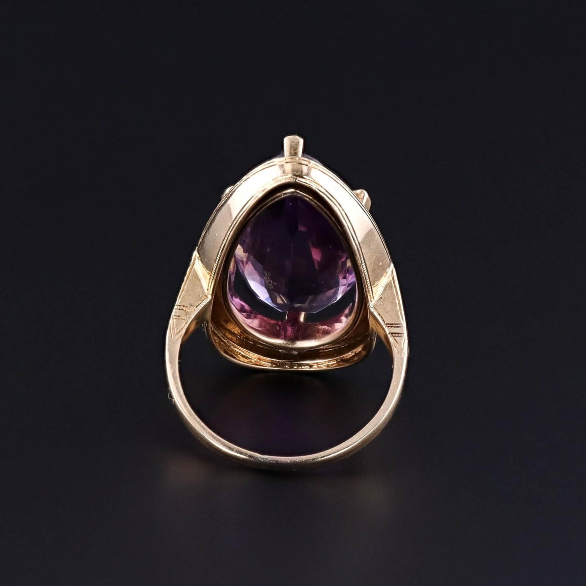 Vintage Amethyst &amp; Diamond Ring of 18k Gold - Trademark Antiques