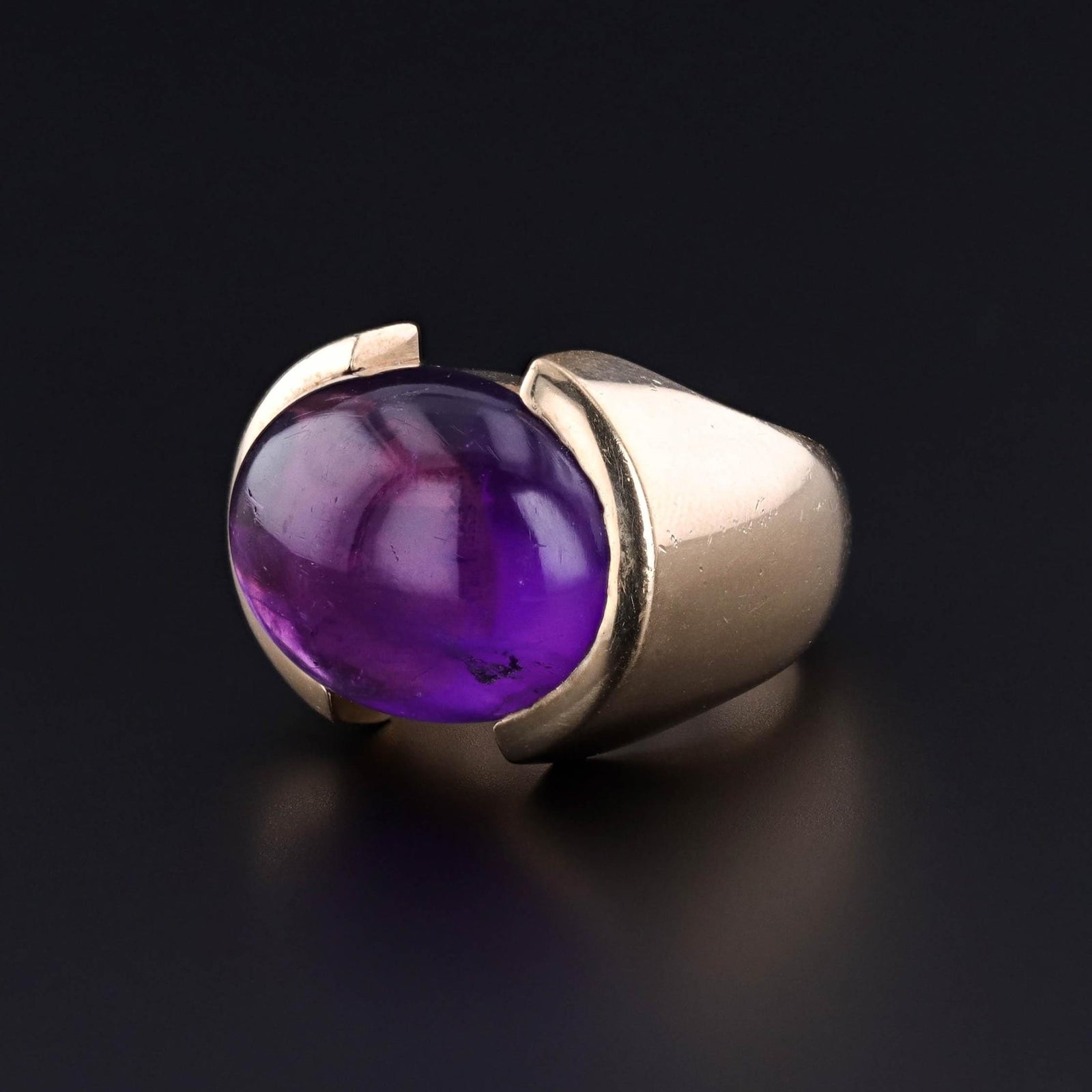 Vintage Amethyst Ring of 14k Gold - Trademark Antiques
