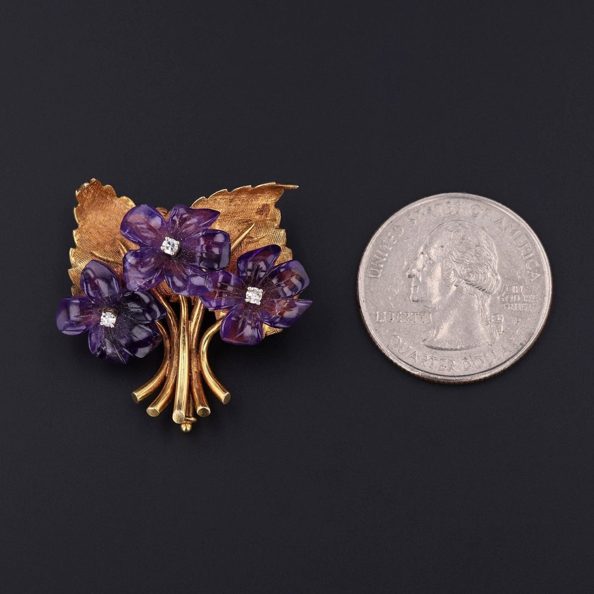 Vintage Amethyst Violet Flower Brooch of 18k Gold - Trademark Antiques