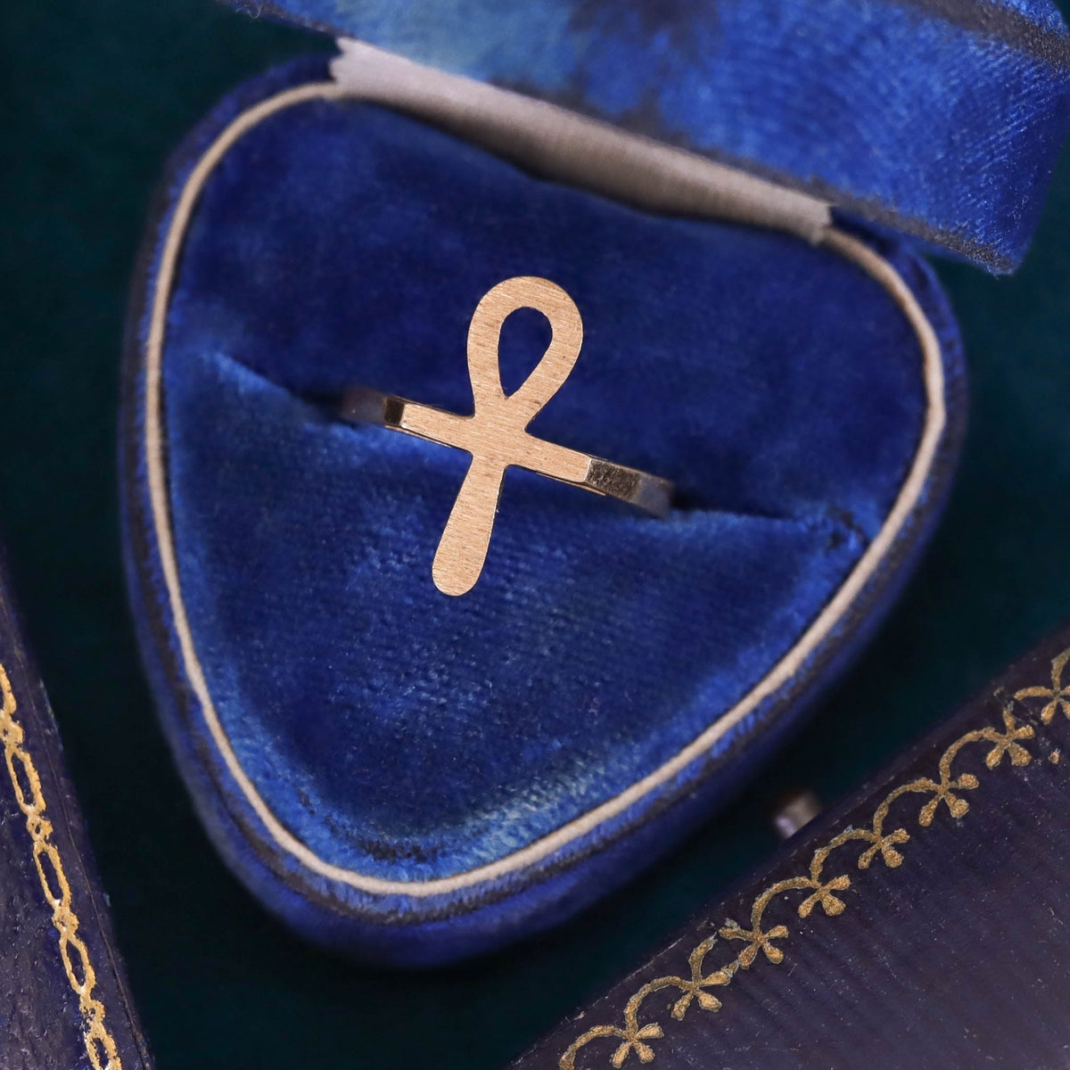 Vintage Ankh Egyptian Revival Ring of 14k Gold - Trademark Antiques