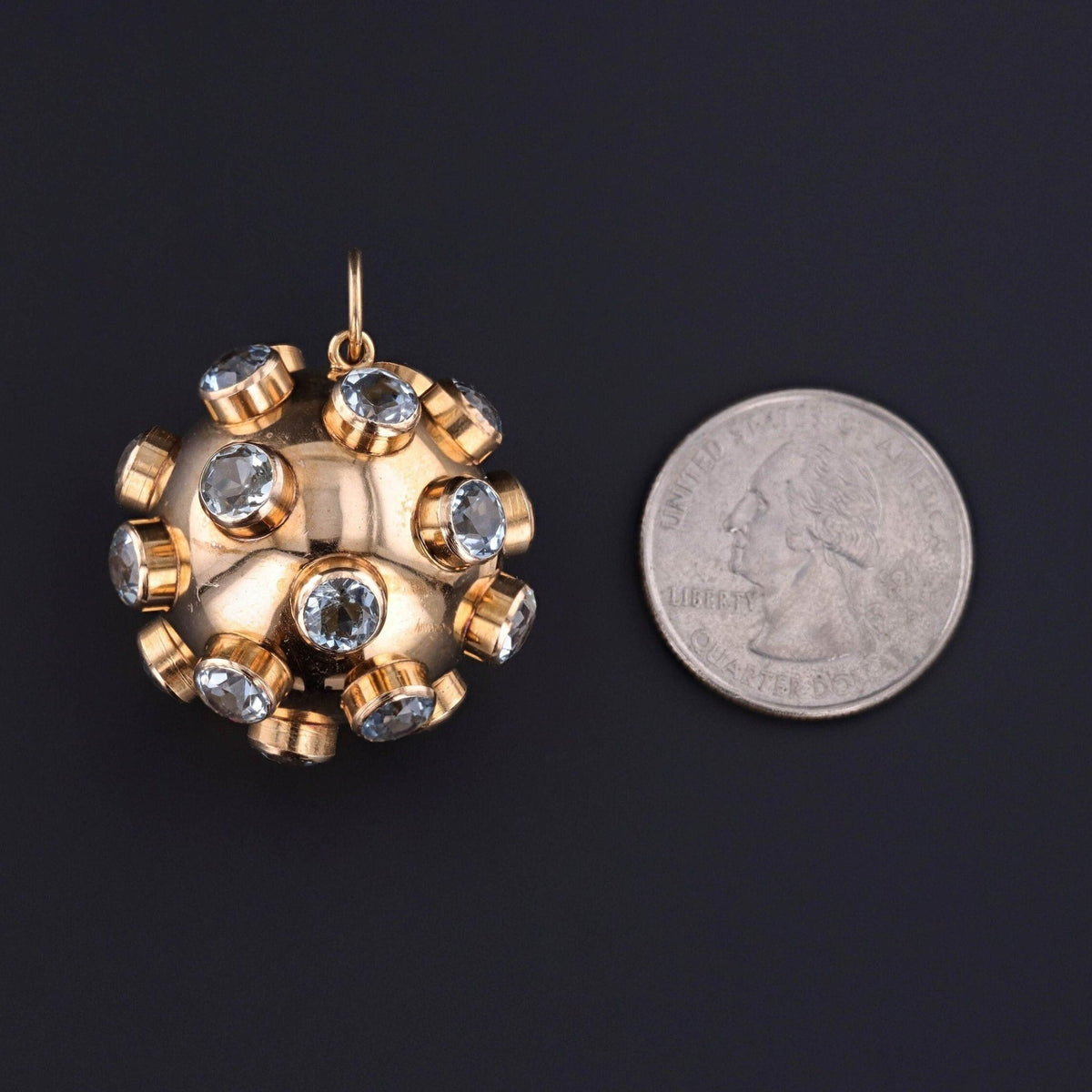 Vintage Aquamarine Sputnik Pendant of 18k Gold - Trademark Antiques