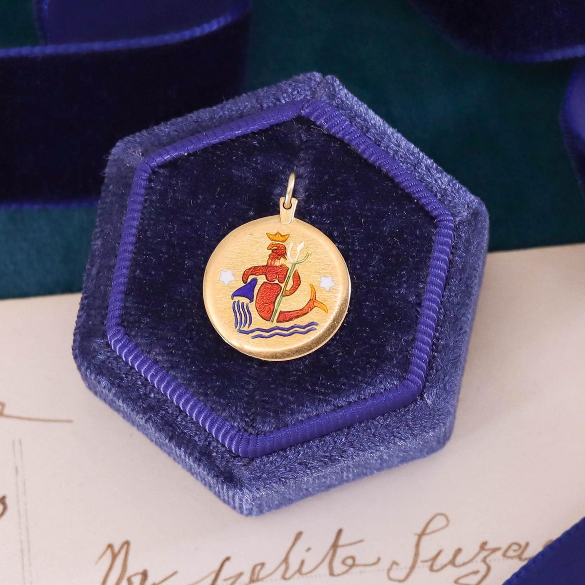 Vintage Aquarius Charm of 18k Gold - Trademark Antiques