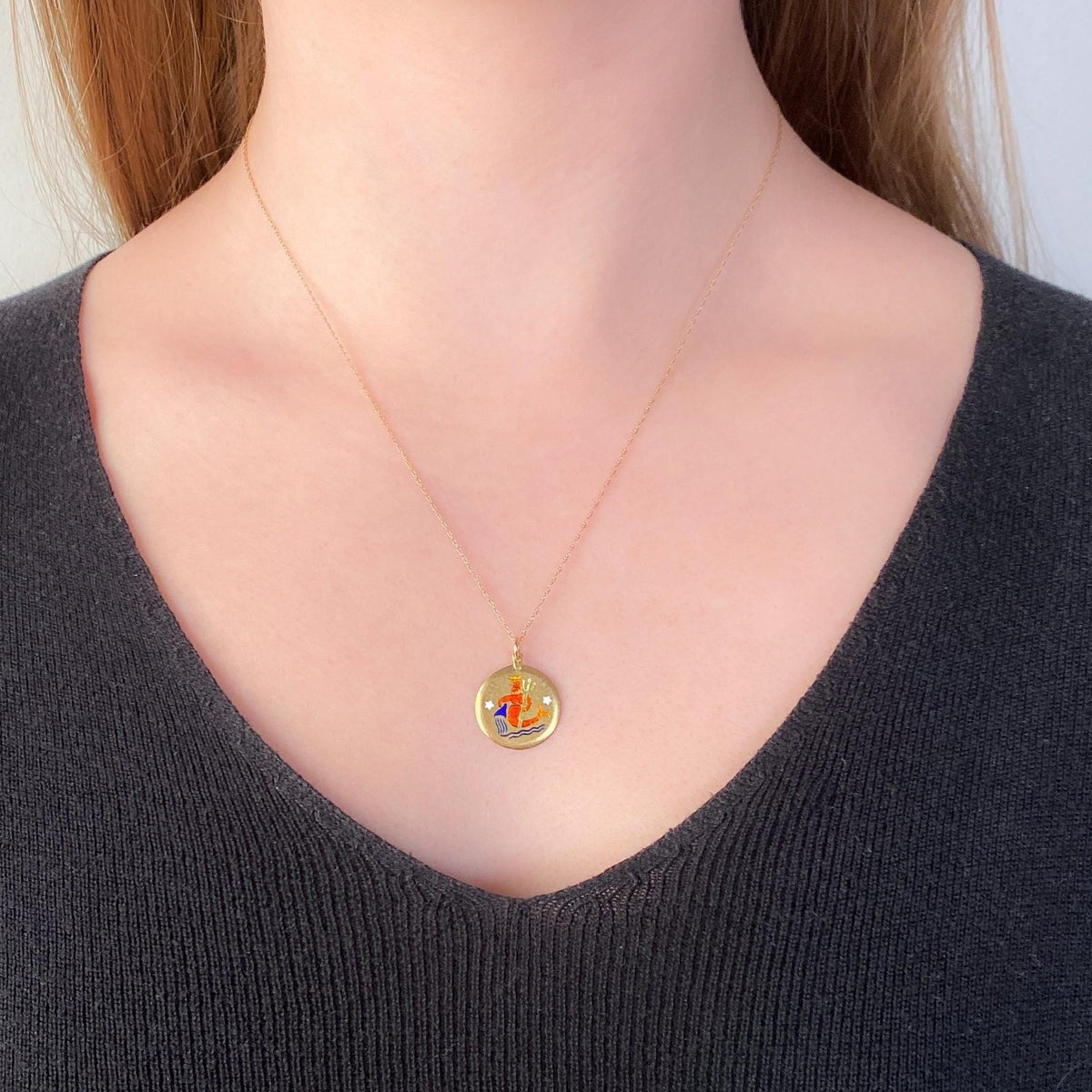 Vintage Aquarius Charm of 18k Gold - Trademark Antiques