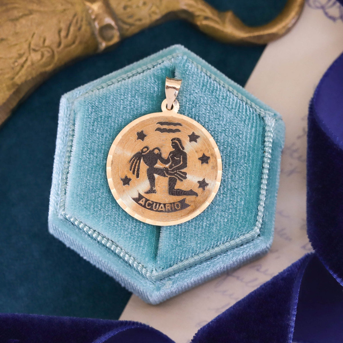 Vintage Aquarius Pendant of 14k Gold - Trademark Antiques