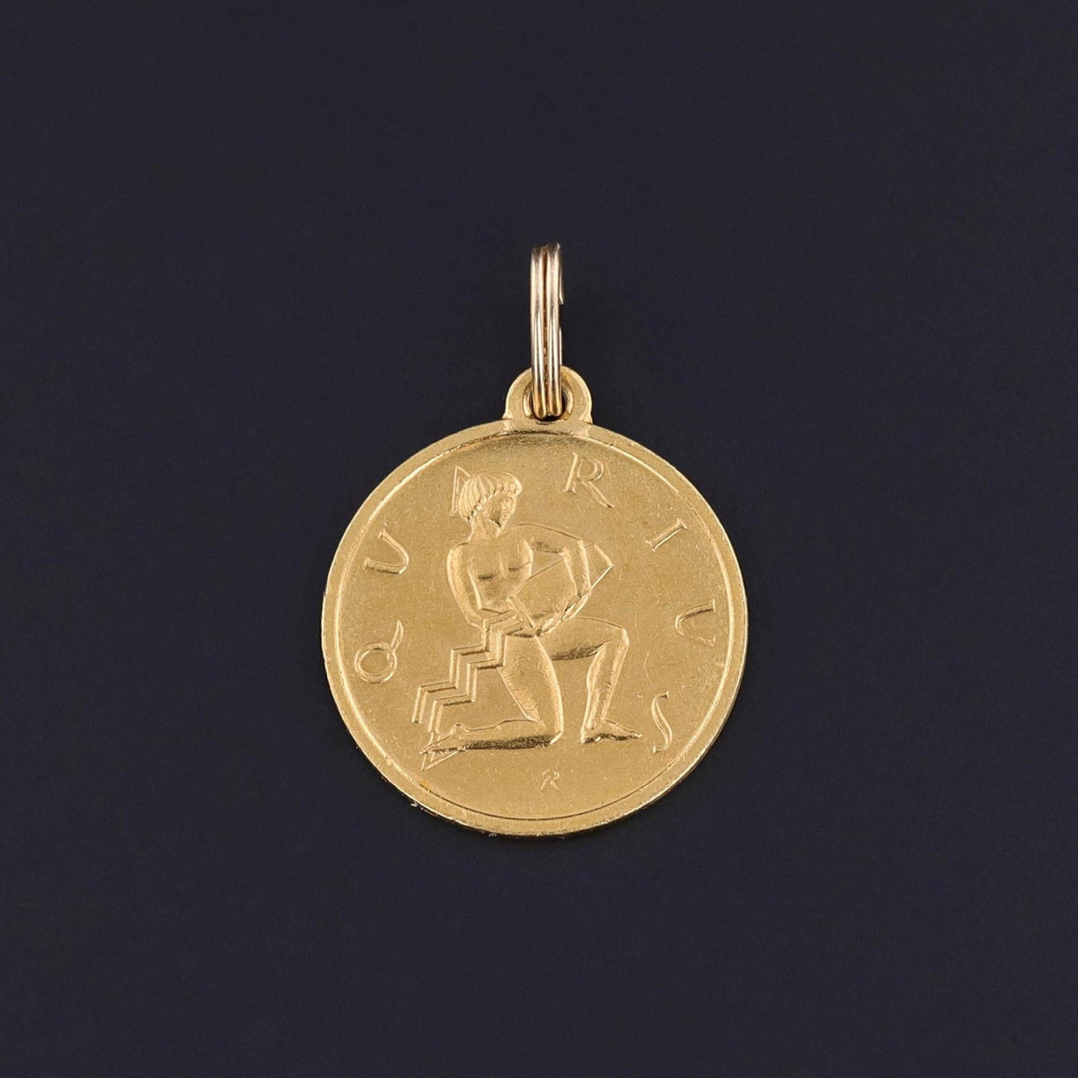 Vintage Aquarius Pendant of 18k Gold - Trademark Antiques