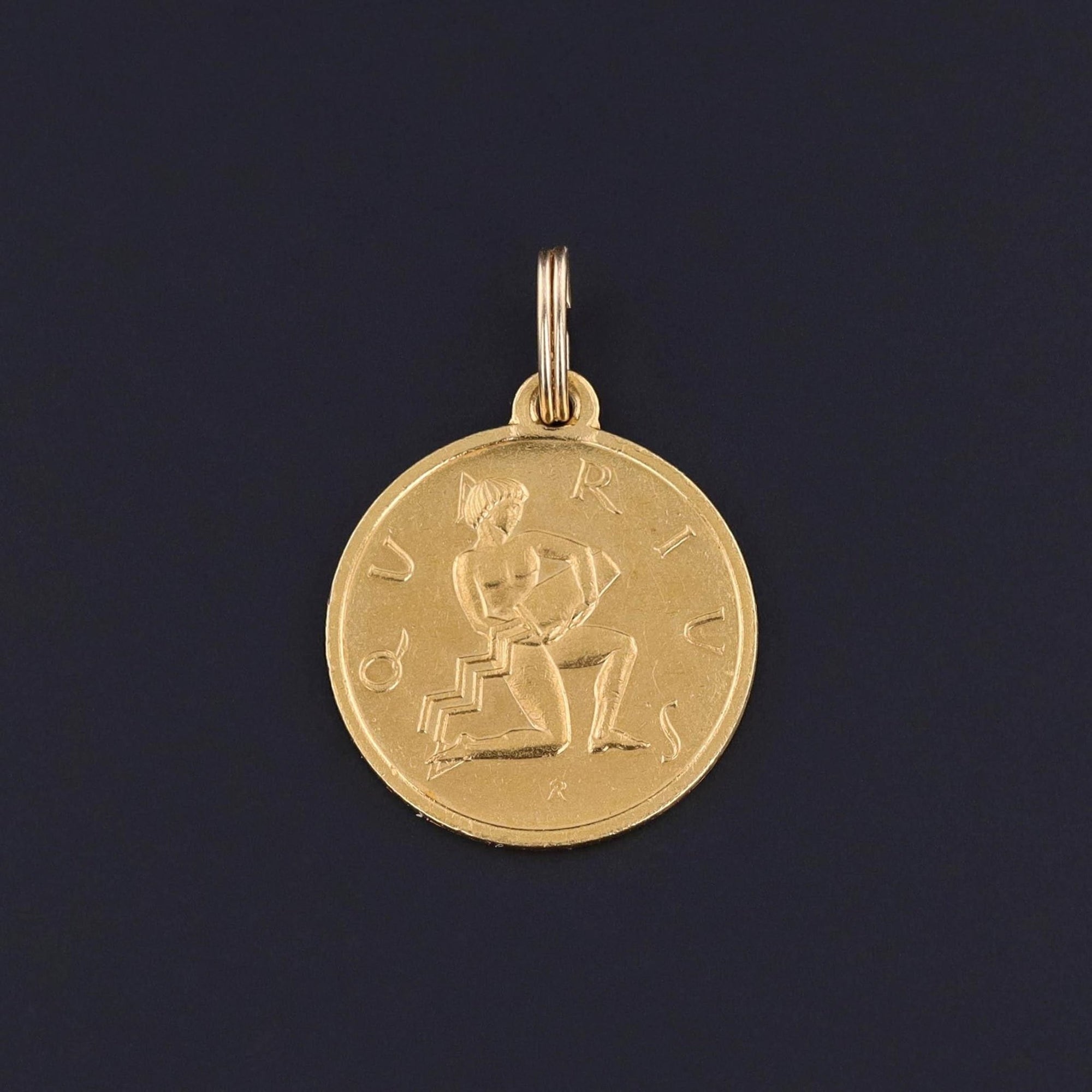 Vintage Aquarius Pendant of 18k Gold - Trademark Antiques