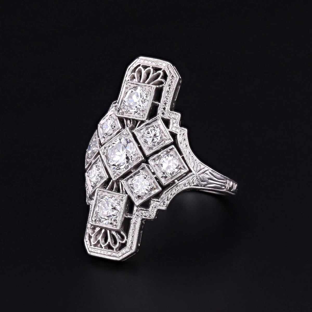 Vintage Art Deco Diamond Ring in Platinum - Trademark Antiques