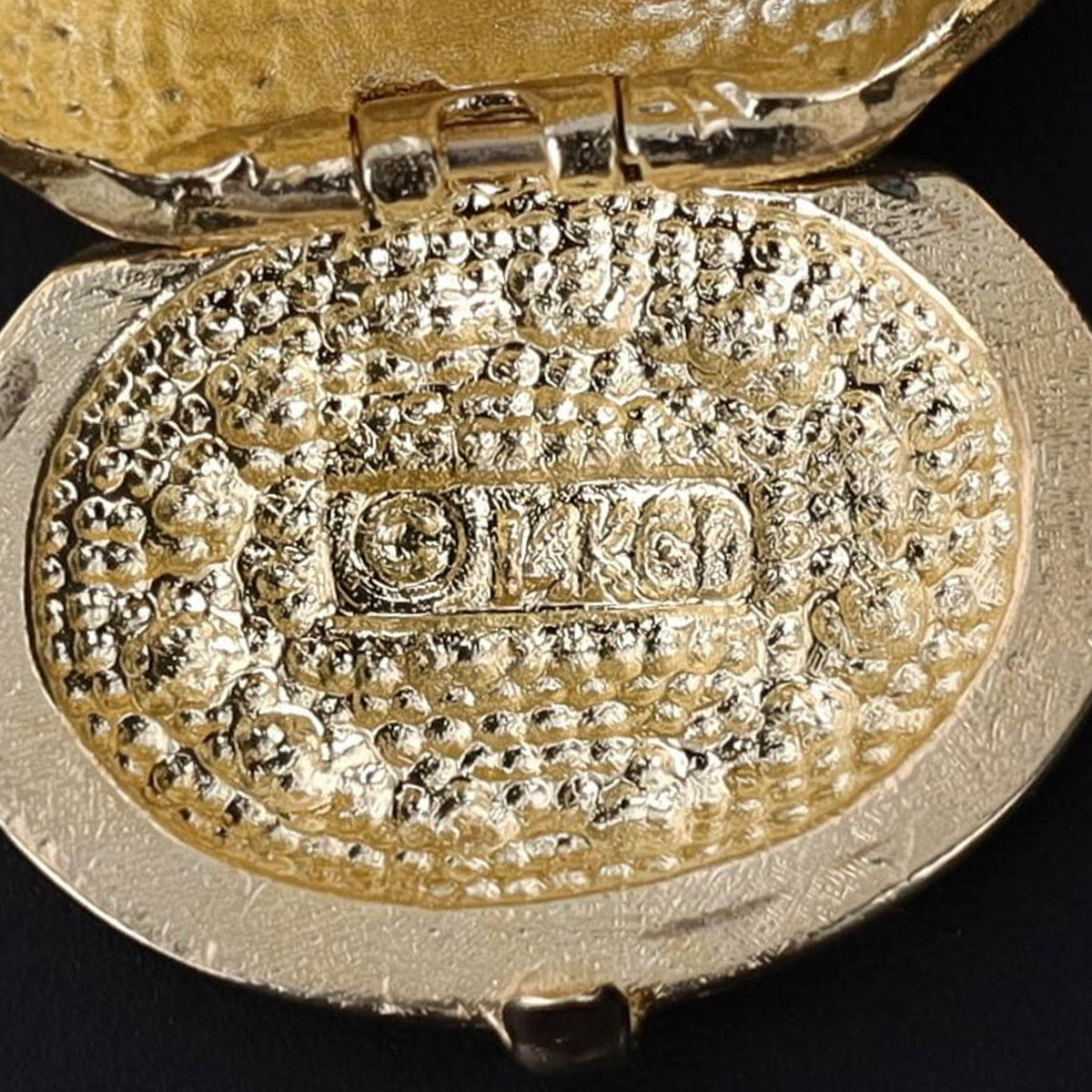 Vintage Basket Pendant of 14k Gold - Trademark Antiques