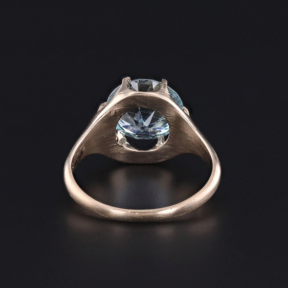 Vintage Blue Zircon Ring of 14k Gold - Trademark Antiques