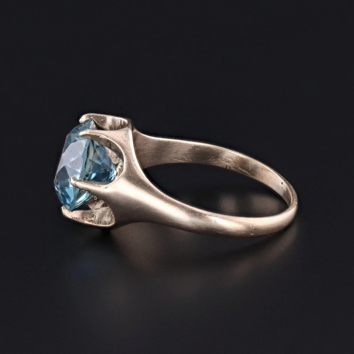 Vintage Blue Zircon Ring of 14k Gold - Trademark Antiques