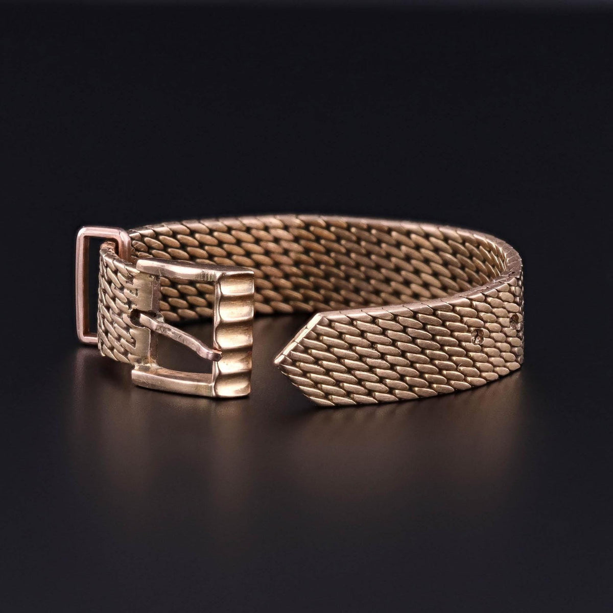 Vintage Buckle Ring of 18k Gold - Trademark Antiques