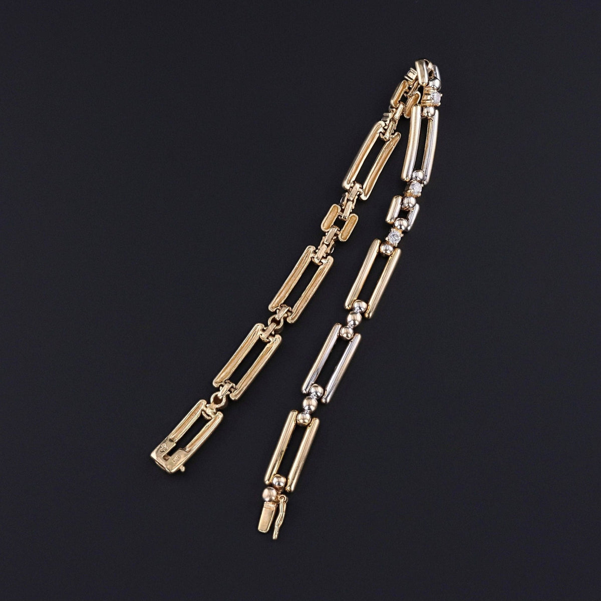 Vintage Diamond Bracelet of 18k Gold - Trademark Antiques