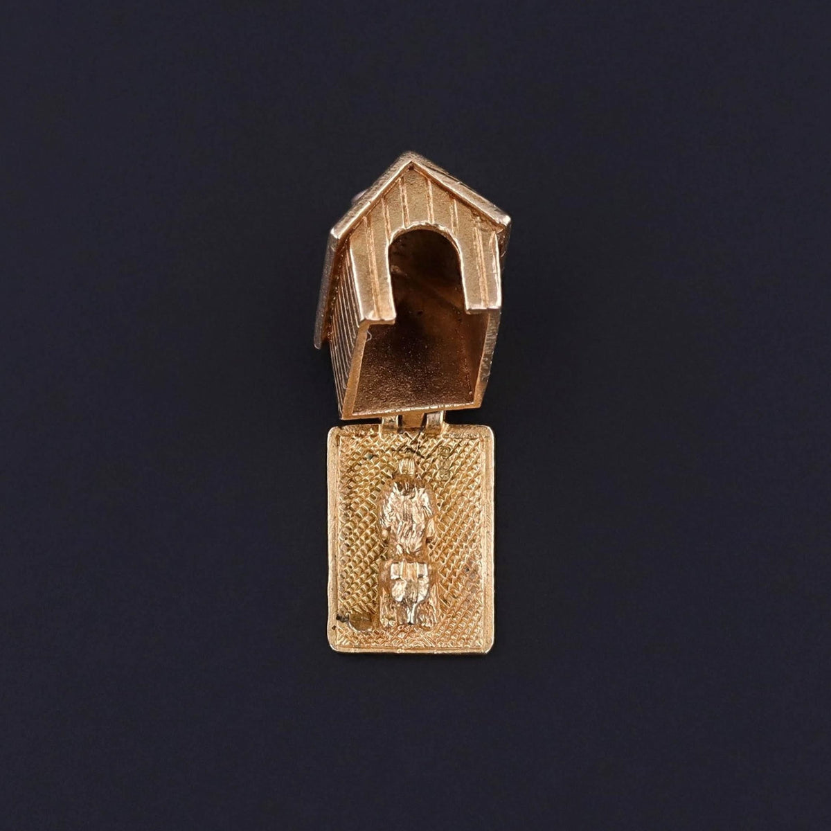 Vintage Doghouse Charm of 9ct Gold - Trademark Antiques
