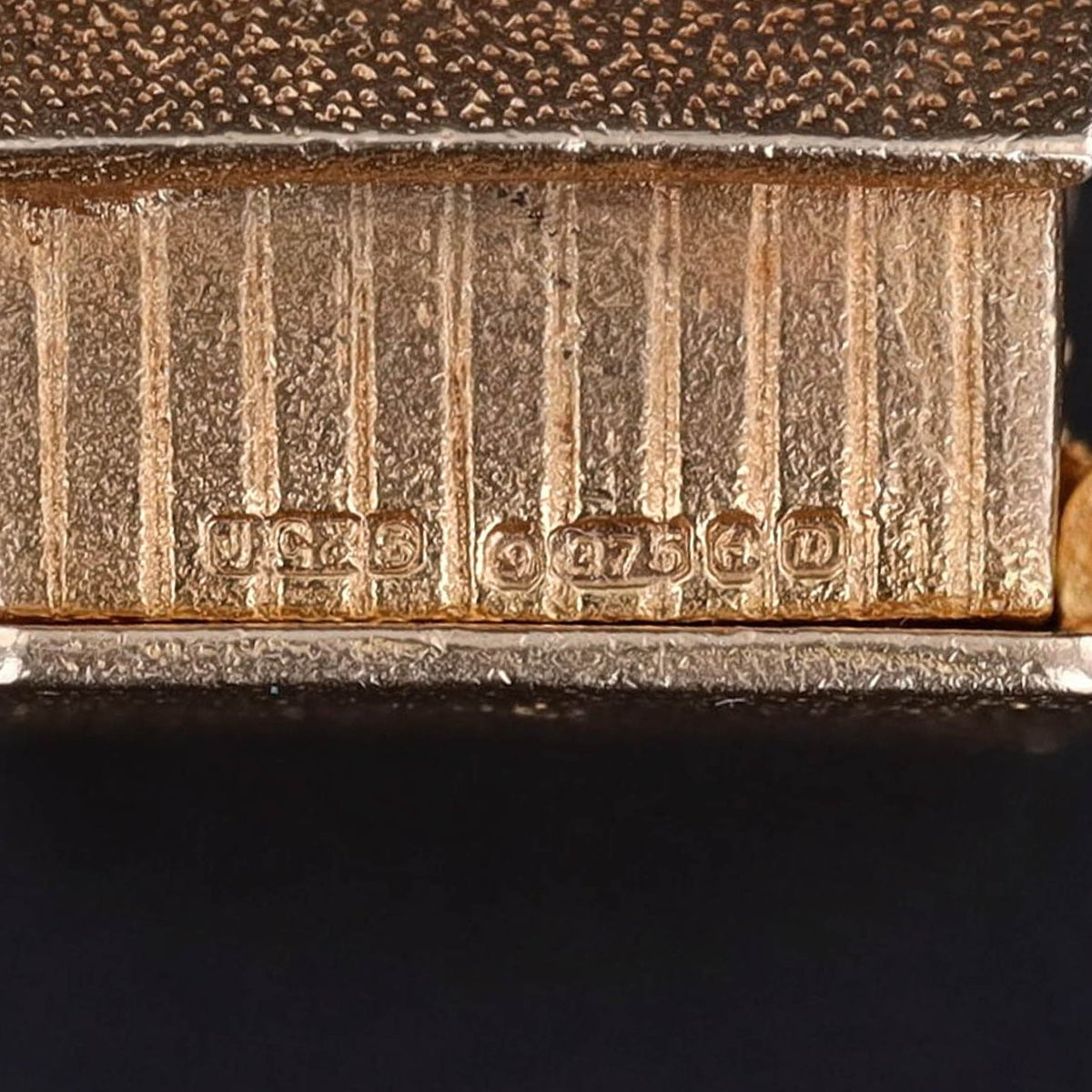 Vintage Doghouse Charm of 9ct Gold - Trademark Antiques