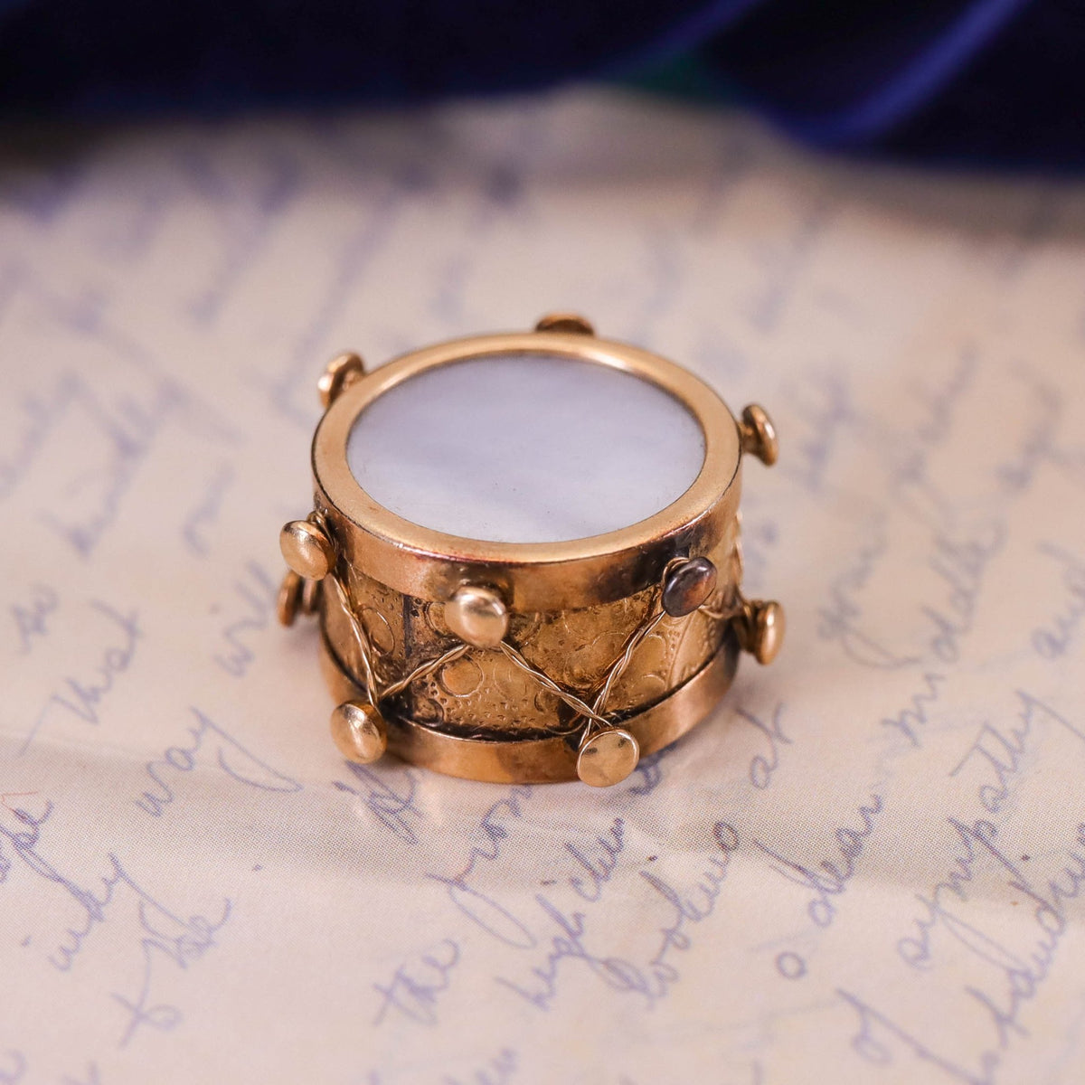 Vintage Drum Pendant of 14k Gold - Trademark Antiques