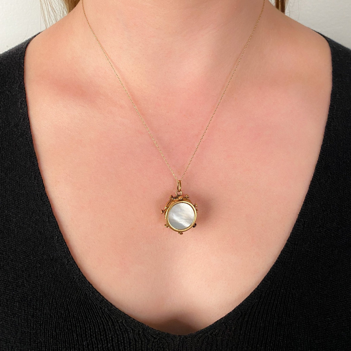 Vintage Drum Pendant of 14k Gold - Trademark Antiques