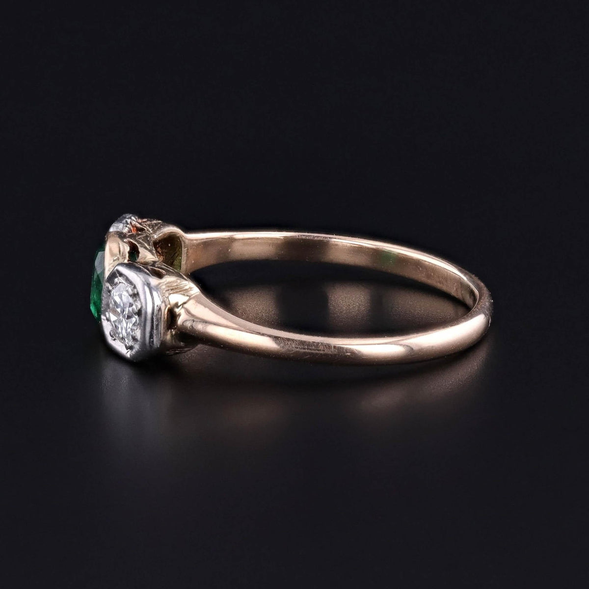 Vintage Emerald and Diamond Ring of 14k Gold - Trademark Antiques