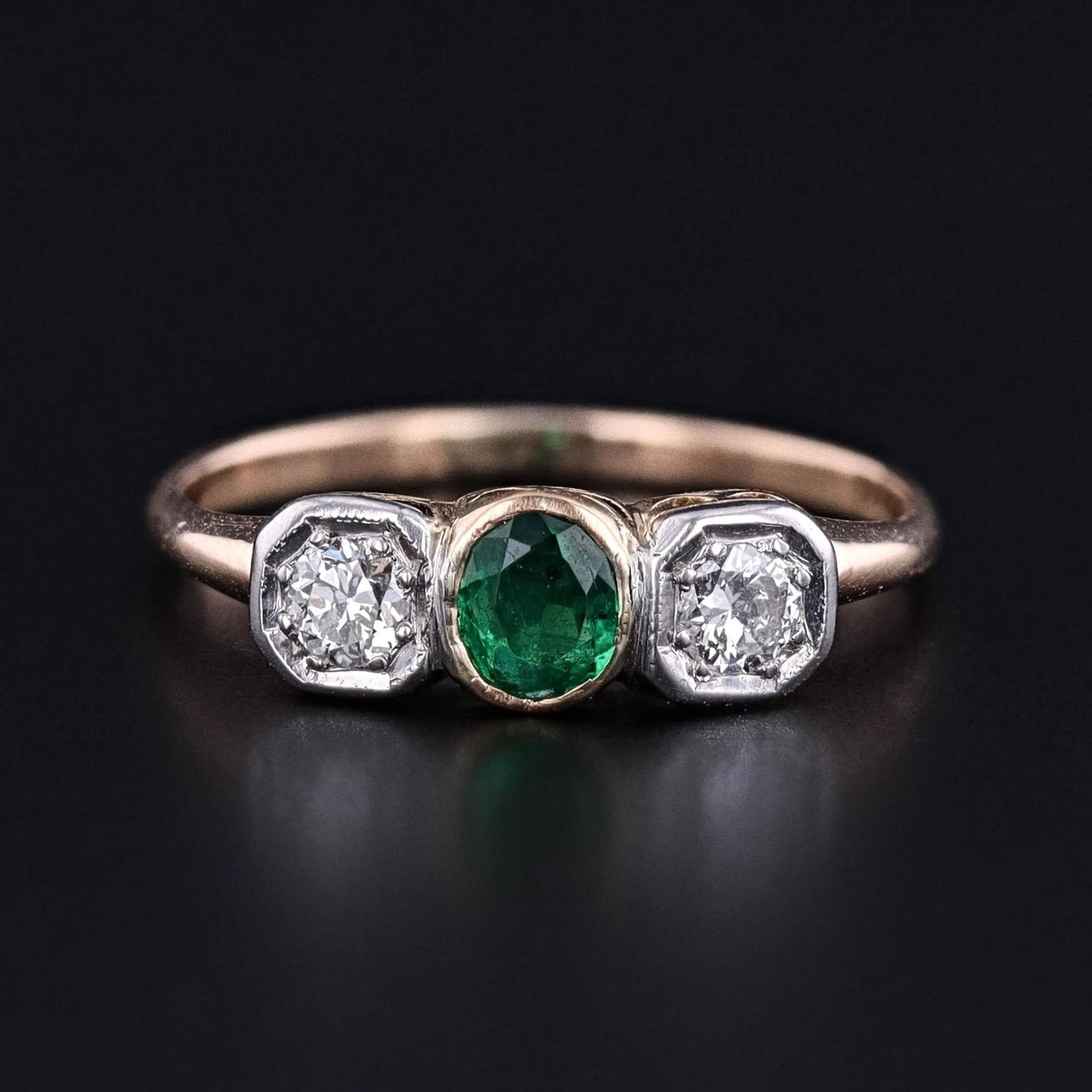 Vintage Emerald and Diamond Ring of 14k Gold - Trademark Antiques