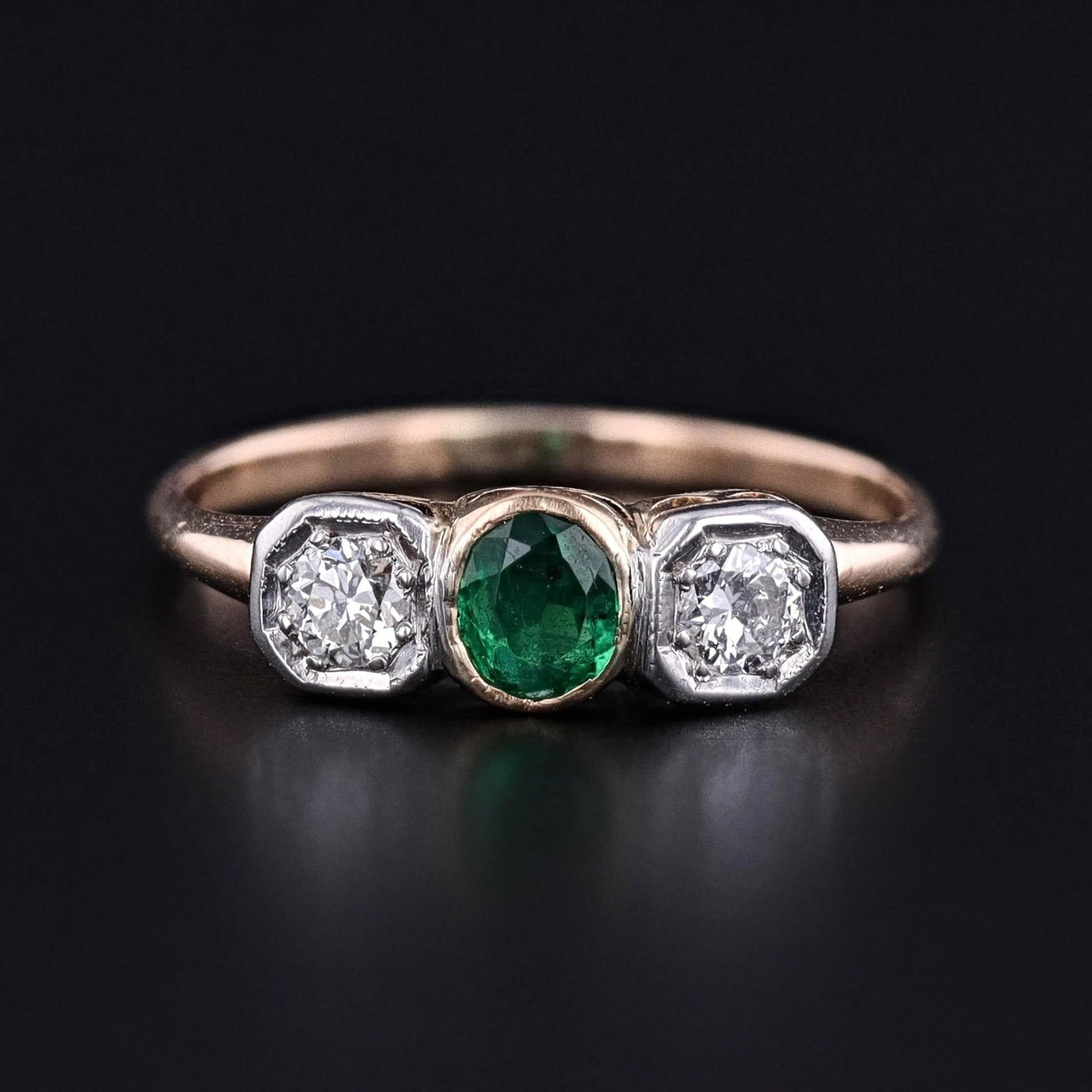 Vintage Emerald and Diamond Ring of 14k Gold - Trademark Antiques