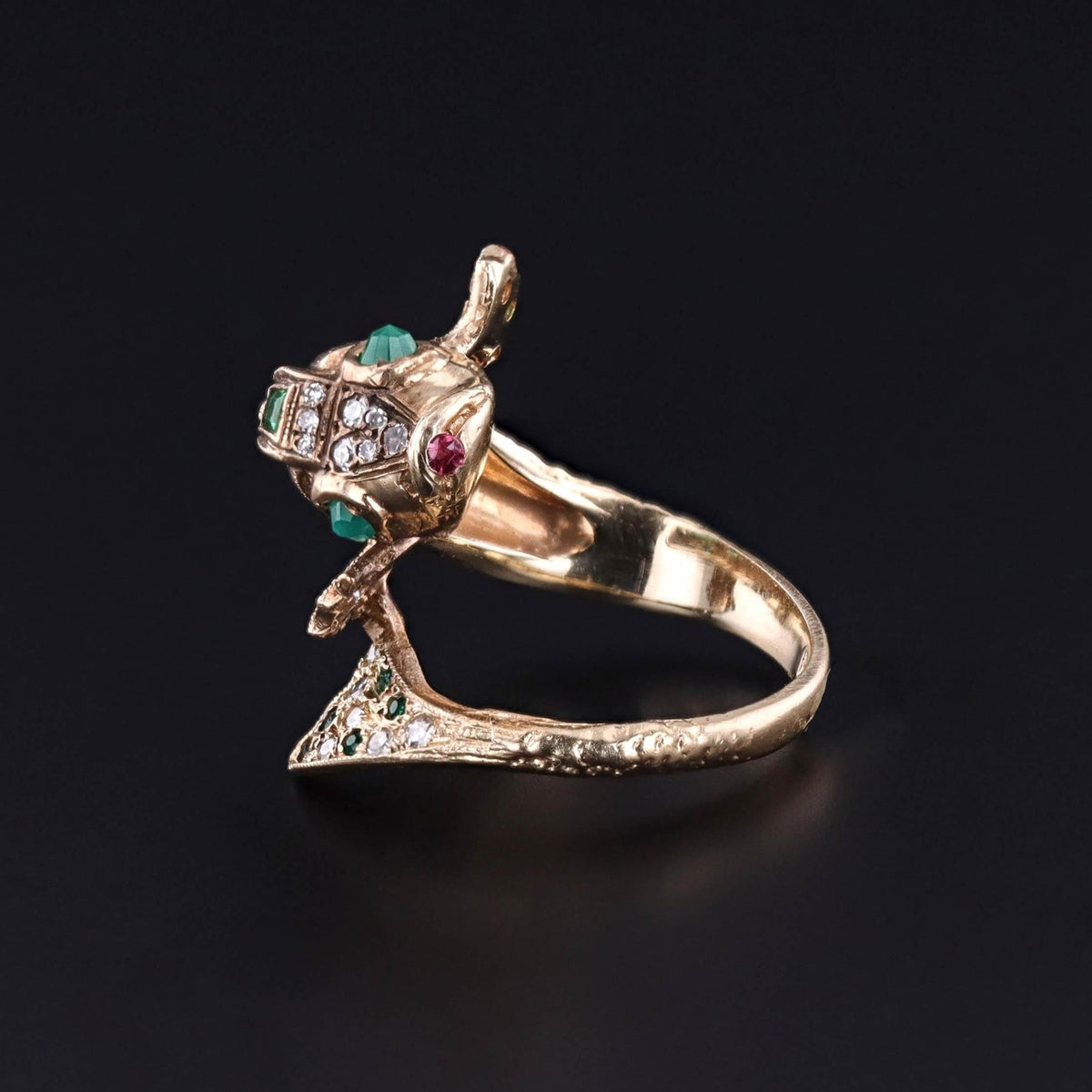 Vintage Emerald Koi Fish Ring of 14k Gold - Trademark Antiques