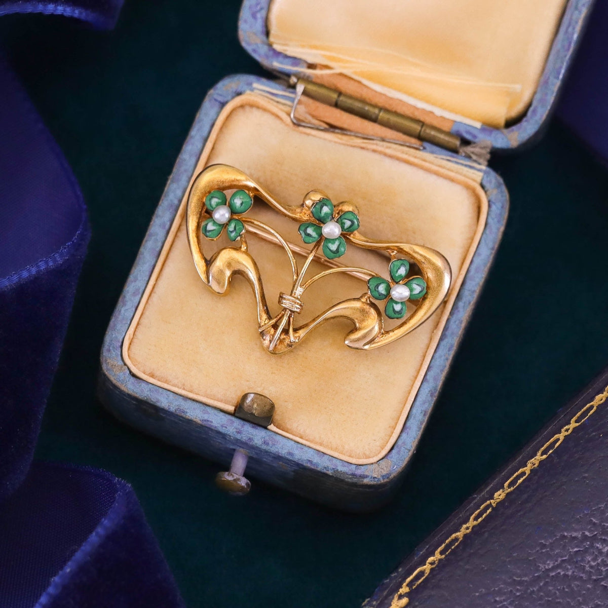 Vintage Enamel Clover Brooch of 10k Gold - Trademark Antiques