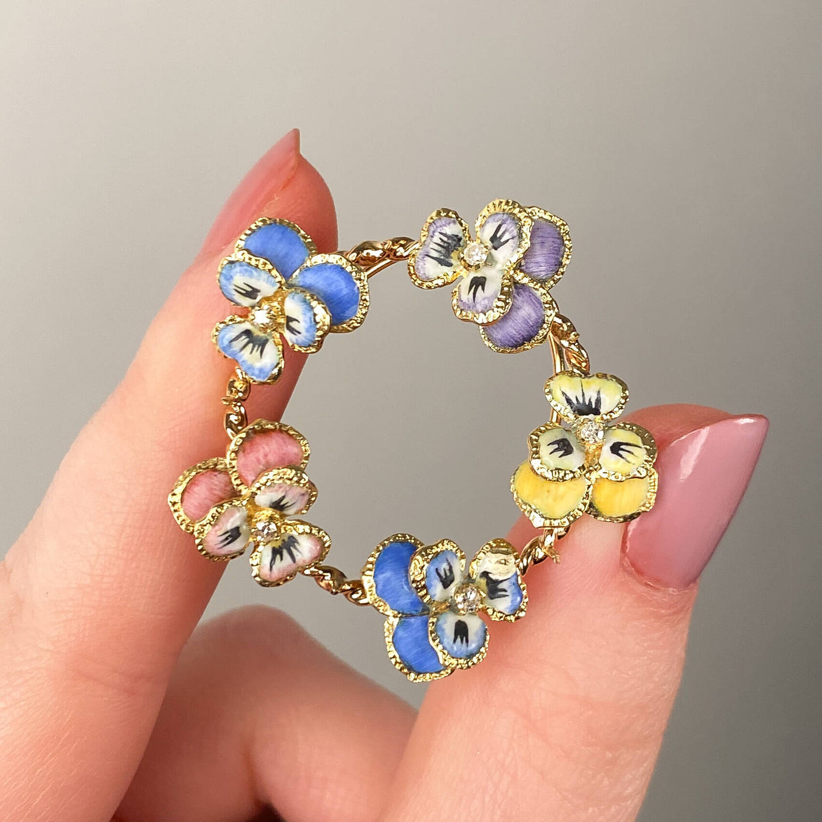 Vintage Enamel Pansy Pendant Brooch of 14k Gold - Trademark Antiques