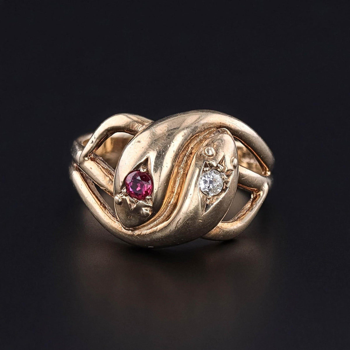 Vintage Entwined Snake Ring of 9ct Gold - Trademark Antiques