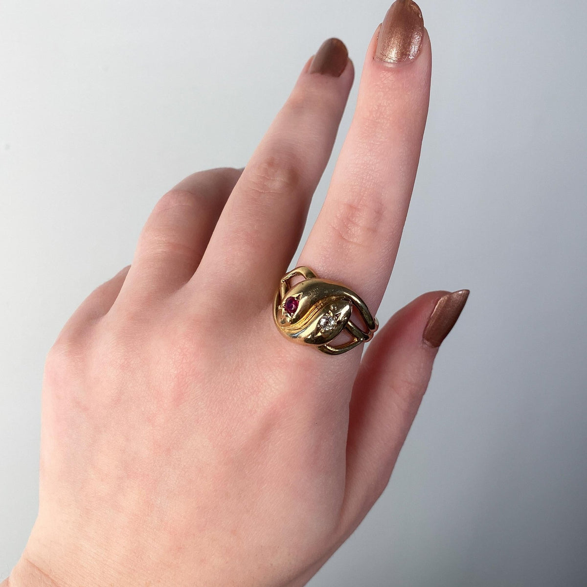 Vintage Entwined Snake Ring of 9ct Gold - Trademark Antiques