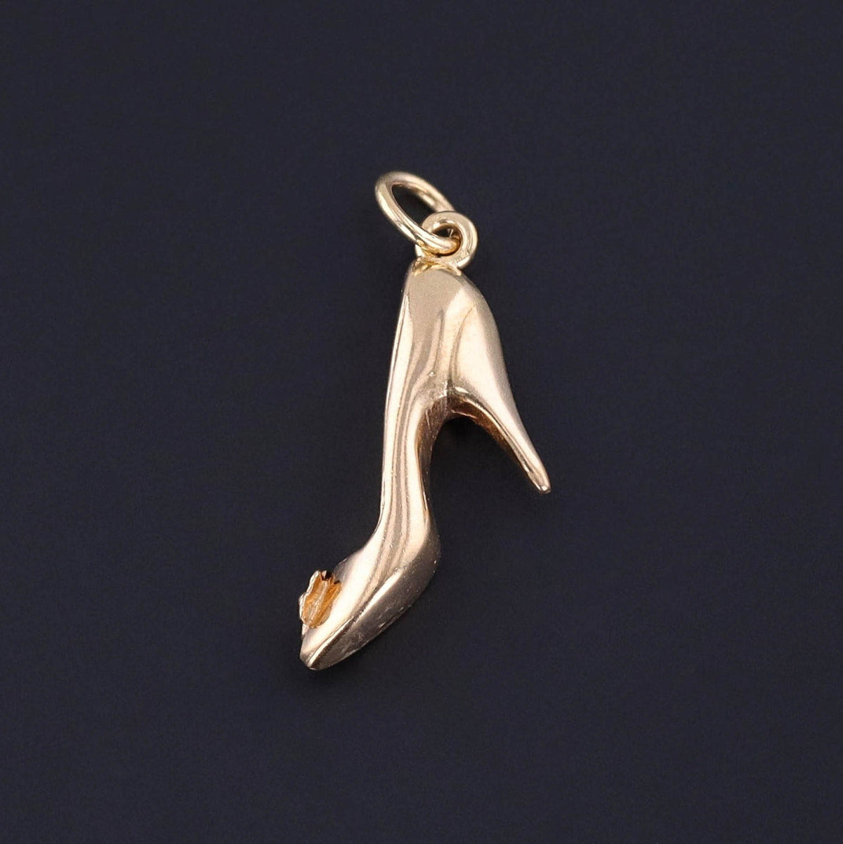 Vintage High Heel Charm of 18k Gold - Trademark Antiques