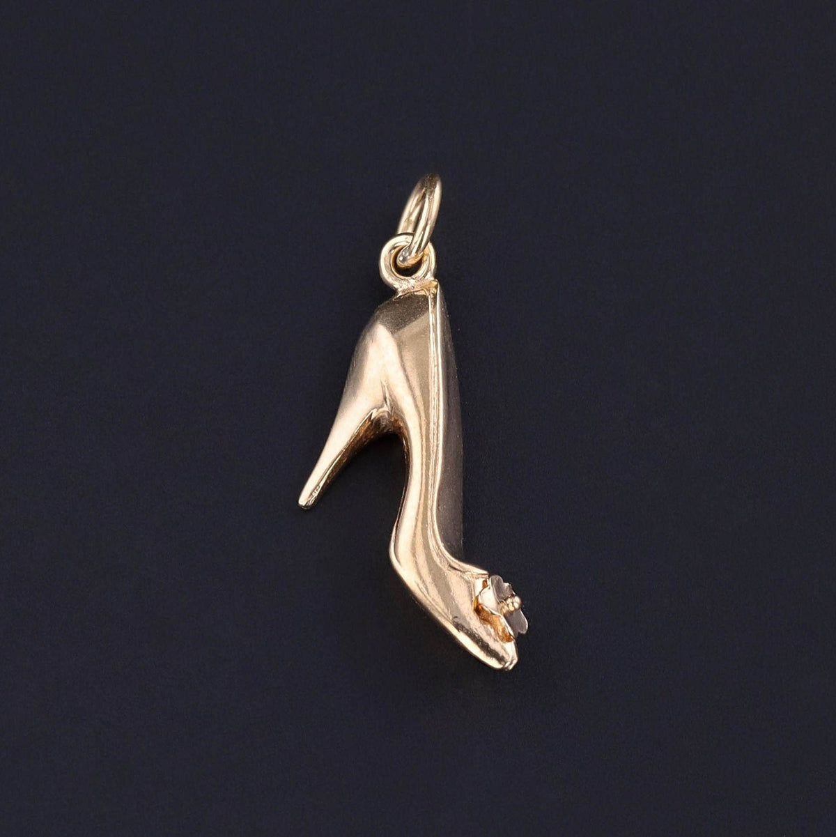 Vintage High Heel Charm of 18k Gold - Trademark Antiques