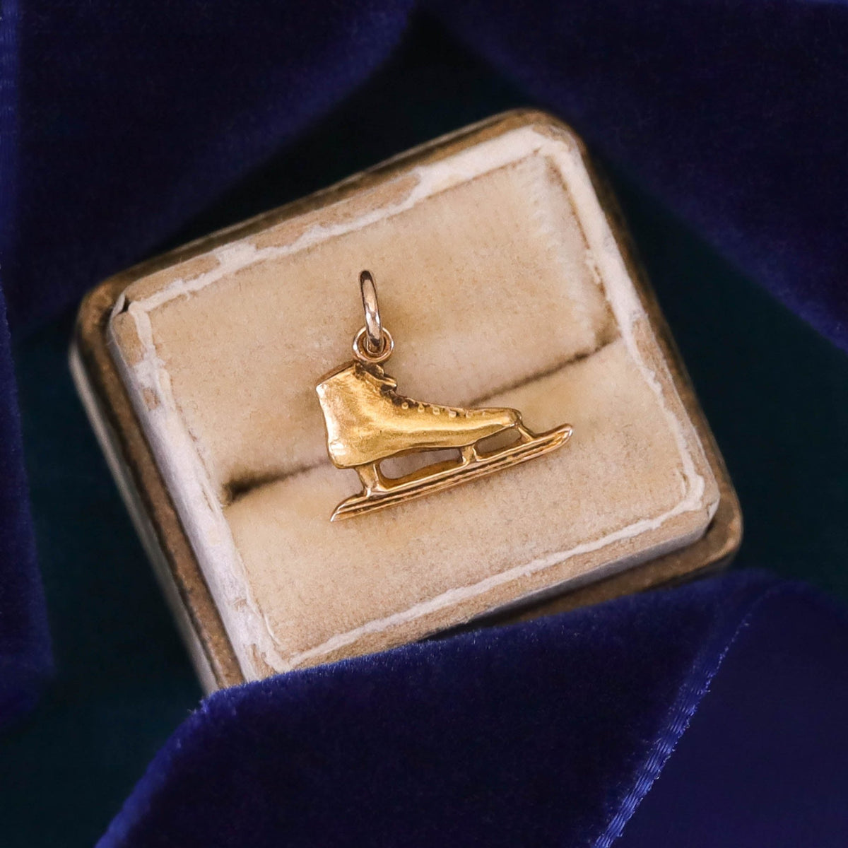 Vintage Ice Skate Charm of 14k Gold - Trademark Antiques