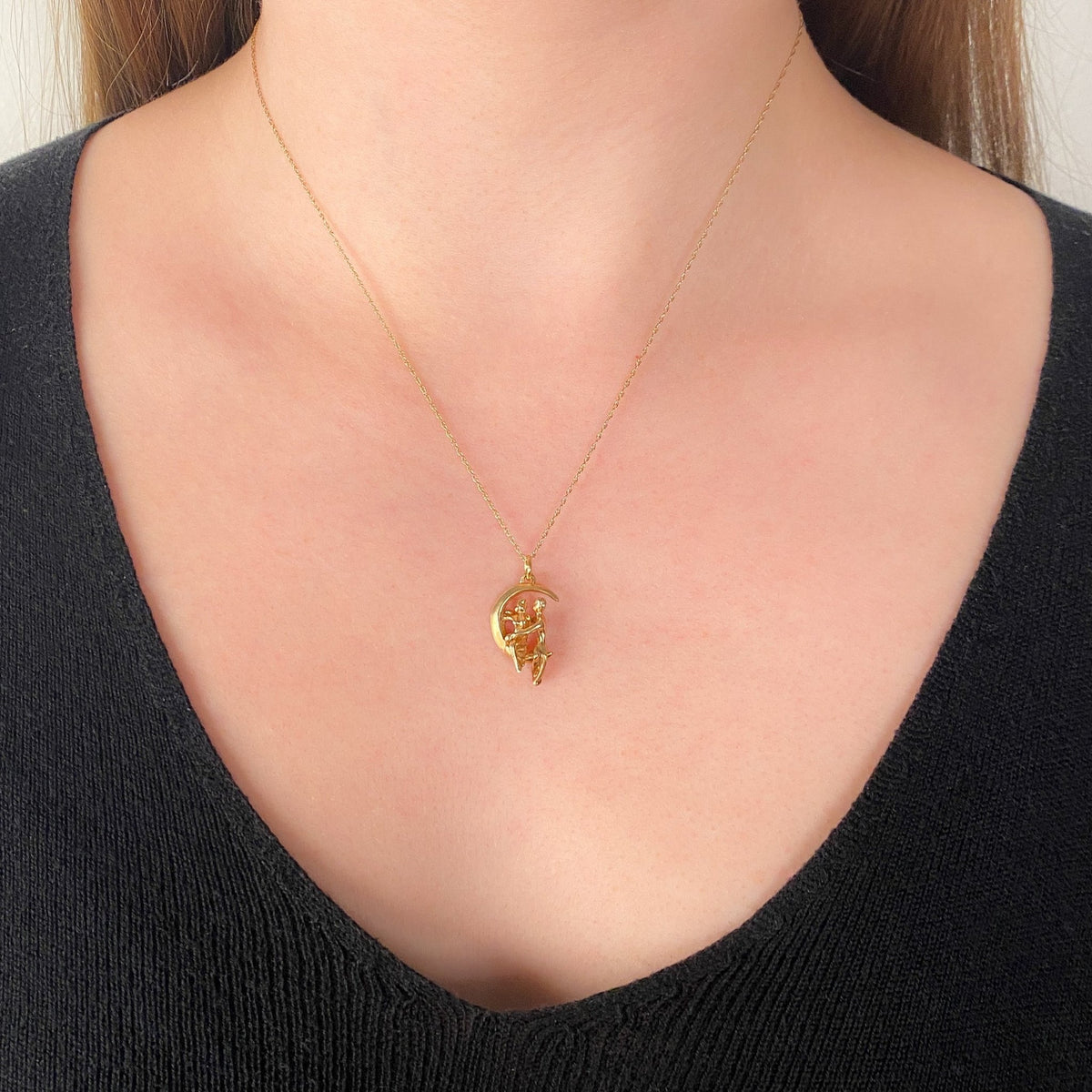 Vintage Kissing Couple on the Moon of 14k Gold - Trademark Antiques