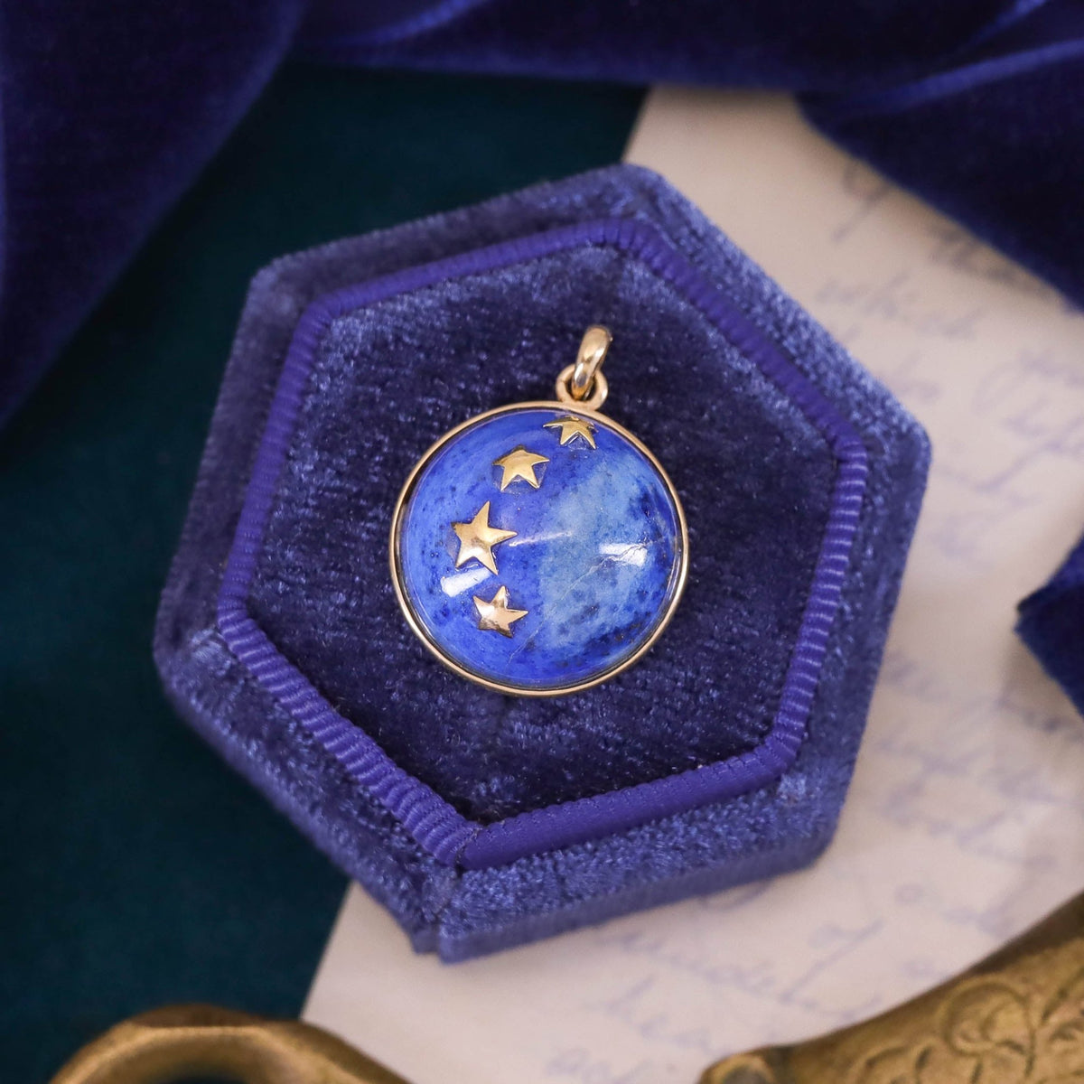 Vintage Lapis Lazuli Star Pendant of 18k Gold - Trademark Antiques