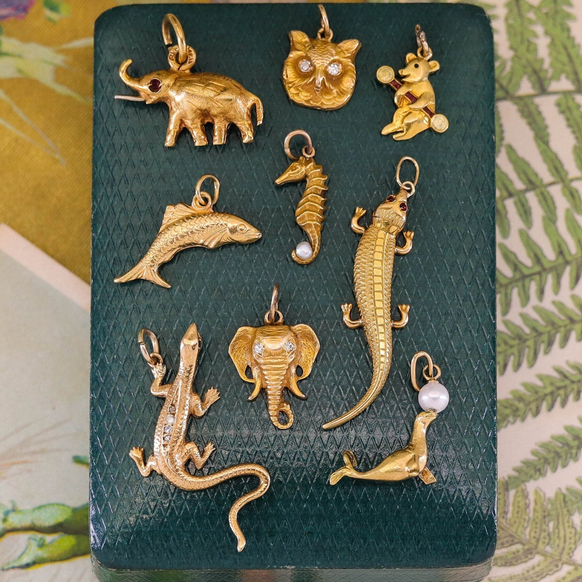 Vintage Lizard Pendant of 15ct Gold - Trademark Antiques