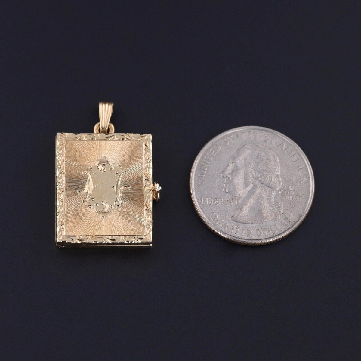 Vintage Locket of 14k Gold - Trademark Antiques