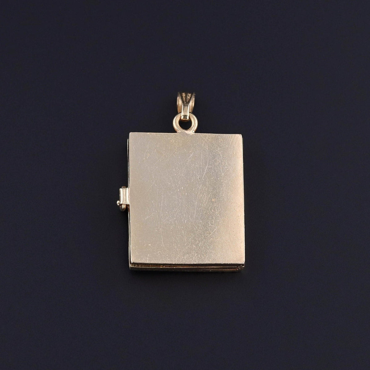 Vintage Locket of 14k Gold - Trademark Antiques