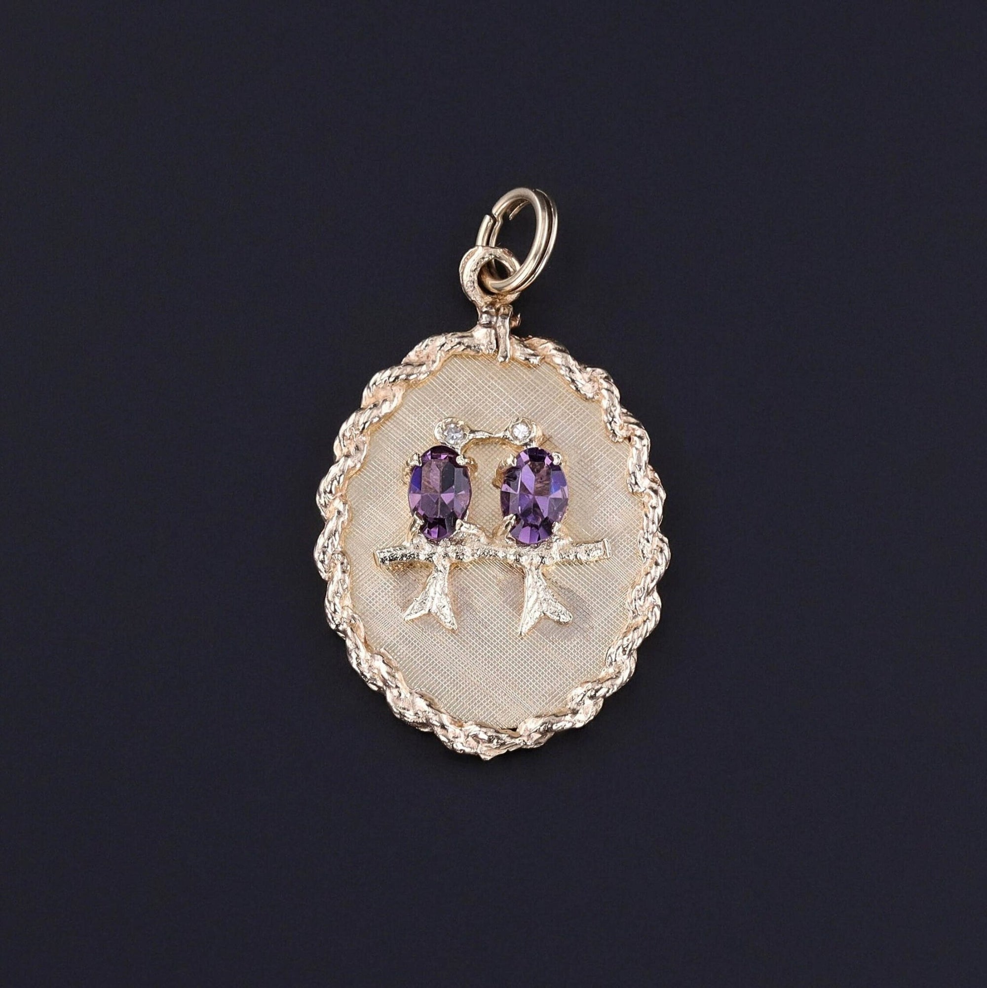 Vintage Lovebirds Pendant of 9ct Gold - Trademark Antiques