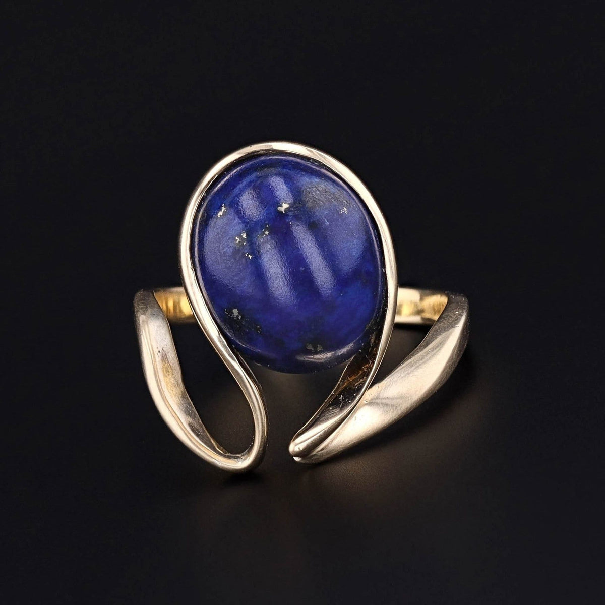 Vintage Modernist Lapis Ring of 14k Gold - Trademark Antiques